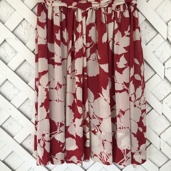Loft Floral Pleated Sleeveless Summer Dress - Picture 3 of 11